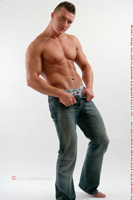 Model Dean Flowers Naked Straight English Lad Uncut Enjoys Weight training