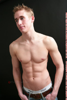 Model Mason Wyler Naked Gay English Lad Uncut Enjoys American football