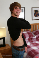 Model Archie Preston Naked Straight English Lad Uncut Enjoys Swimming & Gym