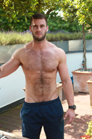 Model Tom Hardy Naked Straight English Lad Uncut Enjoys Gym & Rugby