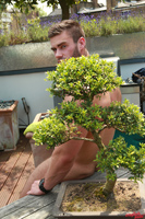 Model Tom Hardy Naked Straight English Lad Uncut Enjoys Gym & Rugby