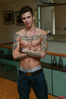 Model Damian Olsen Naked Straight English Lad Uncut Enjoys Gym