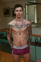Model Damian Olsen Naked Straight English Lad Uncut Enjoys Gym