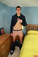 Model Simon Hollander Naked Straight English Lad Uncut Enjoys Basketball & Gym