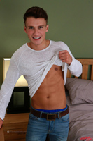 Model Will Gerrard Naked Straight English Lad Uncut Enjoys Football & Gym