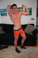 Model Damian Willaby Naked Straight English Lad Uncut Enjoys Muay Thai