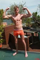 Model Noah Miller Naked Straight English Lad Uncut Enjoys Gym & Skiing
