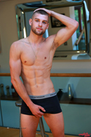Model Rufus Fitzroy Naked Straight English Lad Uncut Enjoys Boxing & Gym