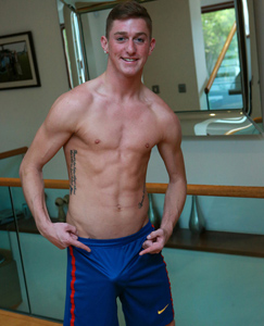 Englishlads.com: Cheeky Young Personal Trainer Leigh Knows How to Show off his Body & Work his Hole!