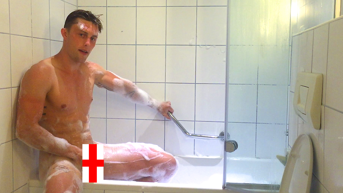 Young Stud Cameron Wanks his Big Uncut Cock in a Bath Whilst Travelling around Europe & Squirts Big!