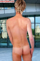 Model Jamie Johnson Naked Gay English Lad Uncut Enjoys Gynmatics & Tennis