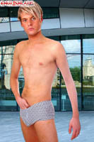 Model Jamie Johnson Naked Gay English Lad Uncut Enjoys Gynmatics & Tennis