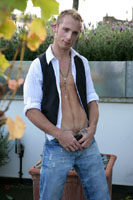 Model Richie Cox Naked Bi English Lad Uncut Enjoys Gym & rugby