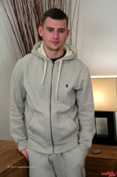 Model Tom King Naked Straight English Lad Uncut Enjoys Thai Boxer