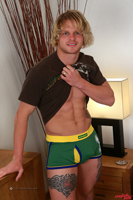 Model Kian Wellings Naked Straight English Lad Uncut Enjoys Rugby & Gym
