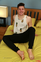 Model Jasper Knight Naked Straight English Lad Uncut Enjoys Rugby & Gymnastics
