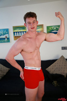 Model Tom Sutcliffe Naked Straight English Lad Uncut Enjoys Gym & Boxing