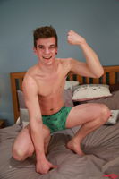 Model Caspar Hamilton Naked Straight English Lad Uncut Enjoys Ice Hockey & Gym