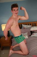 Model Caspar Hamilton Naked Straight English Lad Uncut Enjoys Ice Hockey & Gym