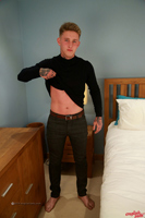 Model Lachlan Scott Naked Straight English Lad Uncut Enjoys Gym