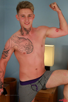 Model Lachlan Scott Naked Straight English Lad Uncut Enjoys Gym