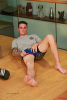 Model Flynn Peacock Naked Straight English Lad Uncut Enjoys Gym