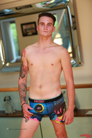 Model Flynn Peacock Naked Straight English Lad Uncut Enjoys Gym