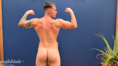 Muscular Rugby Hunk Wanks his Massive Uncut Cock & Covers himself in Cum & Shaves his Pubes!