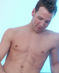 Englishlads.com: Bonus Set of Photos of Anton taking a Workout