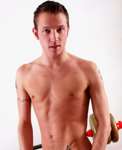 Englishlads.com: David Lifts Weights & Shows off his Massive Uncut Whopper!