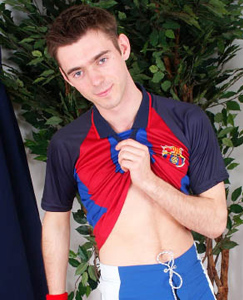 Englishlads.com: Marius Strips out his Footie Kit and Knocks One Out