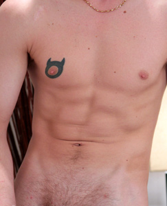 Englishlads.com: Str8 surfer Malc - a natural at showing off his body and big tool