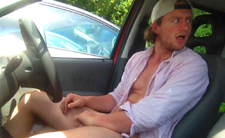 Straight Hunk Aaron Has a Power Wank in a Busy Car Park! EL Premium