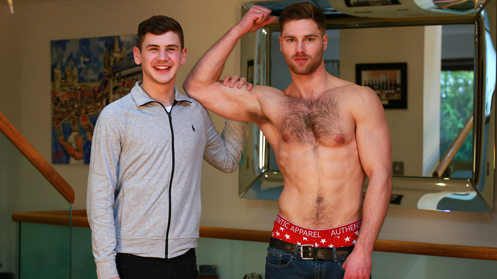 Muscular & Hairy Big Cocked Uncut Stud Tom Wanks his 1st Man & Shoots a Massive Load over his Shoulder!