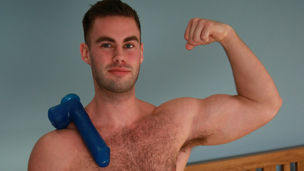 Tall & Muscular Straight Lad Tom Pumps his Hairy Hole with a Few Dildos & Cum Explodes with Force!